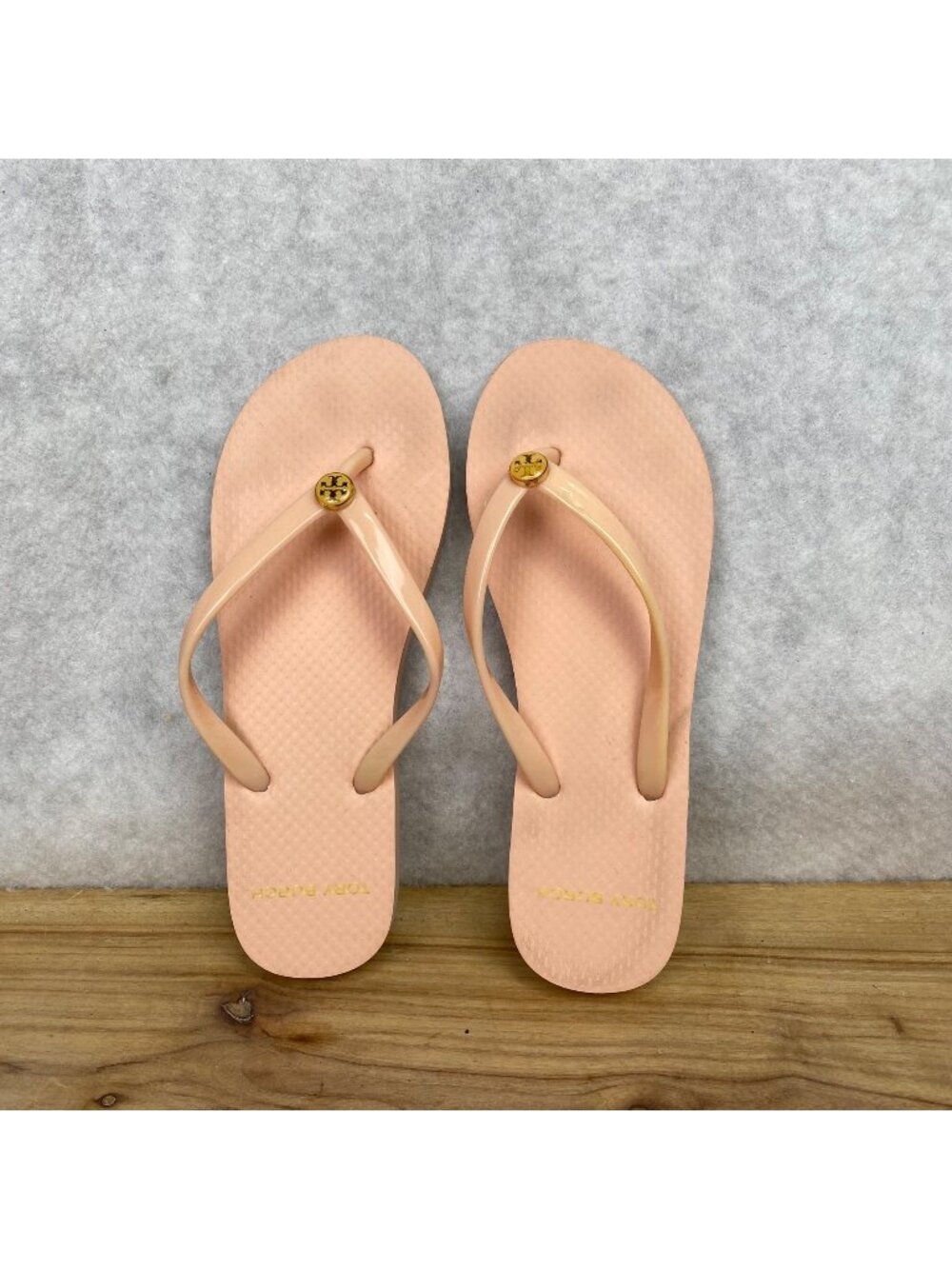 Tory Burch Chelsea Pink With Gold Hardware Flip Flops Platform Sandals Sz US 6
